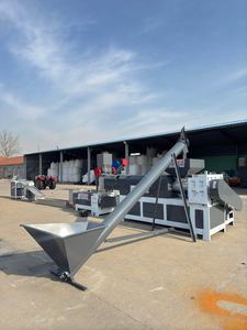 เครื่องอัดเม็ดพลาสติก HDPE ความเร็วสูง ใช้สำหรับผลิตท่อ วัสดุที่ผ่านการแปรรูป PP PE พร้อมมอเตอร์แบบสกรูแบริ่ง - Product Image 1