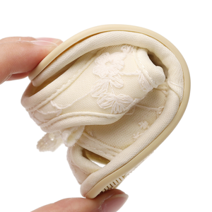Sandales à bout fermé en dentelle pour bébés filles, chaussures pour bébés de 1 an, vente en gros - Product Image 5