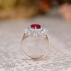 Anillo de Moda Unisex para Mujer, con Moissanita Cultivada en Laboratorio, Plata de Ley 925, Engaste de Tres Piedras, Estilo Eternity - Product Image 4