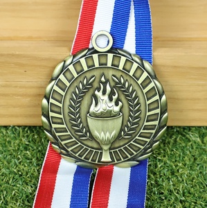 Medaglia Commemorativa Sportiva Personalizzabile in Metallo Placcato Stile Antico, Premio per Eventi Sportivi e Maratone - Product Image 2