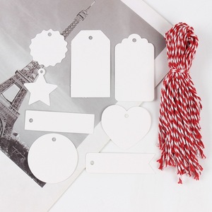 Etiquetas colgantes de papel kraft Sino Kraft en blanco de 7x4cm, 7x2cm, 5cm, redondas, en forma de corazón y estrella con cordel para empaque de regalos - Product Image 2