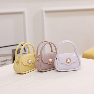 กระเป๋าเยลลี่สีลูกกวาดราคาถูกใหม่ กระเป๋าถือ PVC ขนาดเล็กแบบกำหนดเองสำหรับเด็กผู้หญิง กระเป๋ามินิ กระเป๋าถือผู้หญิง กระเป๋าถือสุภาพสตรี แทนจิง - Product Image 4