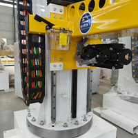 Machine de palettisation robotisée à colonne unique, contrôlée par PLC, pour l'emballage alimentaire, plastique, tabac, avec manutention de cartons, boîtes et fûts
