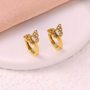 Pendientes de mariposa pequeños y delicados para mujer, en acero inoxidable 316L, chapados en oro PVD de 14k/18k, color oro personalizado. - Product Image 4