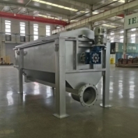IEPP 304 Bahan Stainless Steel yang Ditebalkan Rotary Mechanical Drum Screen untuk Filtrasi Pengolahan Air 200000L/Jam