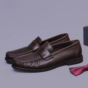 Mocasines de Lujo para Hombre con Construcción Goodyear, Cuero Puro de Caballo, Hechos a Mano, Estilo Coreano, Impermeables, con Estampado de Leopardo, para Negocios - Product Image 5