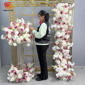Camino de Mesa de Flores Artificiales de Seda Suave, Decoración para Bodas, Arco Decorativo, Camino de Mesa, Bola de Flores Blancas y Rosas para Fondo de Boda - Product Image 1