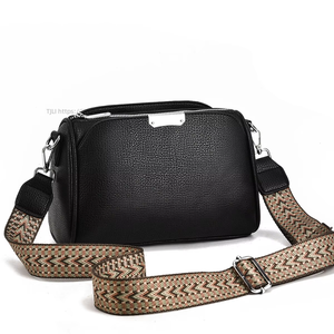 Newest Arrival Good Quality New Design Women's Saddle Shape PU Handbag With Zipper Closure Cross-Body & <b>Shoulder</b> <b>Strap</b> - Product Image 1