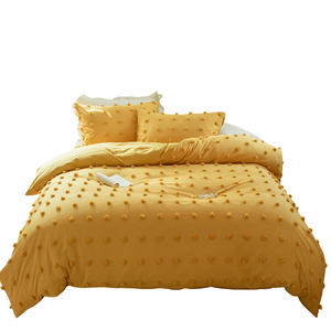 Vente en gros <span class=keywords><strong>de</strong></span> parure <span class=keywords><strong>de</strong></span> lit solide super doux ensemble <span class=keywords><strong>de</strong></span> literie <span class=keywords><strong>pompon</strong></span> touffeté <span class=keywords><strong>housse</strong></span> <span class=keywords><strong>de</strong></span> <span class=keywords><strong>couette</strong></span> Jacquard Boho ensemble <span class=keywords><strong>de</strong></span> literie - Product Image 1