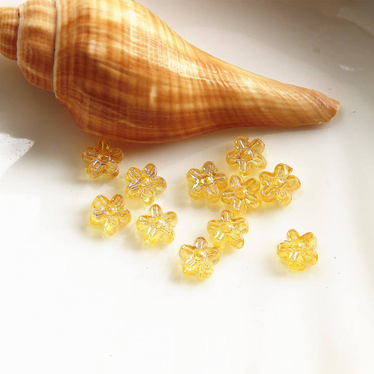 สีเหลือง