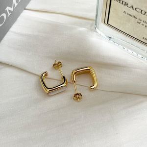 Pendientes Sencillos de Plata de Ley 925 para Mujer, Joyería Fina y Delicada para Uso Diario - Product Image 1