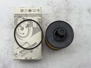 تصنيع المعدات الأصلية 0711c 07C 15من ورق Audi بحالة جديدة لـ <span class=keywords><strong>3</strong></span> A4 A6 Q5 فولكسفاغن لـ Passat CC TT Golf لتيغوان EOS - Product Image 5