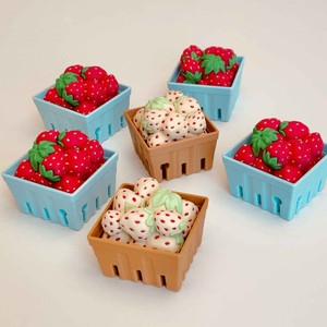 Nouveau clicker grenouille fraise imprimé en 3D, un petit jouet pour soulager l'ennui et le stress - Product Image 4