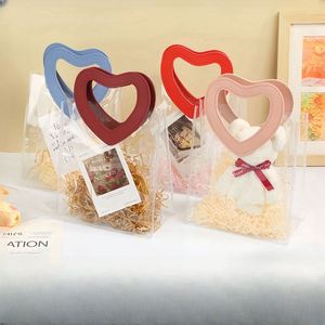 Sac cadeau en PVC transparent avec poignée en forme de cœur, sac fourre-tout pour mariage, sac souvenir pour la Saint-Valentin, anniversaire, demoiselle d'honneur, sac à main transparent - Product Image 1