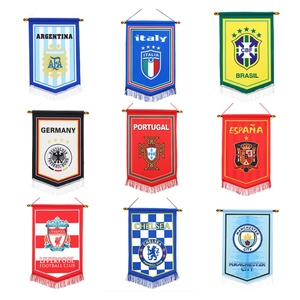 Tùy chỉnh satin polyester mini treo đỉnh hình chữ nhật tam giác đội bóng đá bóng đá khuyến mại Cờ biểu ngữ với Tua Tua - Product Image 1