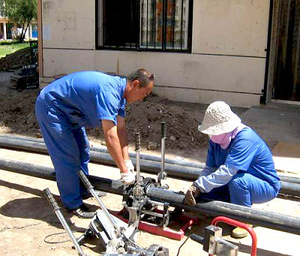 Nouvelle machine de soudage bout à bout manuelle Ework MP200-2 pour tuyaux en PEHD de 63 mm à 200 mm - Product Image 1