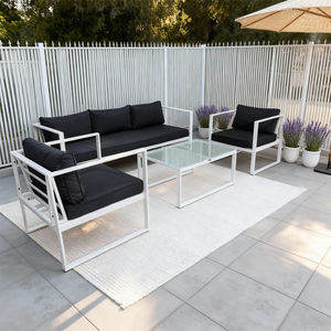 Ensemble de mobilier d'extérieur durable, construction robuste, options personnalisables, table pour usage commercial et résidentiel, durabilité accrue - Product Image 1