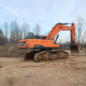 Excavadora Hidráulica de Orugas Doosan DX520LC-9C de 52 Toneladas - Componentes Principales: Motor, Caja de Cambios Daewoo - Equipo Usado en Venta - Product Image 1