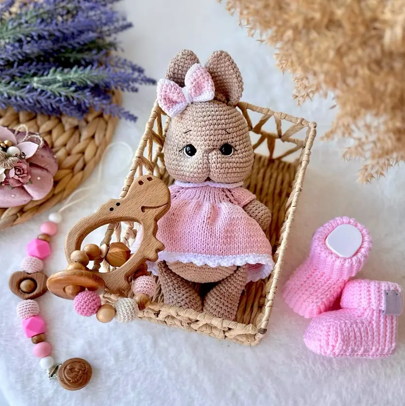 Giá rẻ và chất lượng cao siêu dễ thương tay Crochet Bunny Đồ chơi bé lục lạc Amigurumi đồ chơi trẻ sơ sinh Bộ Crochet Thỏ