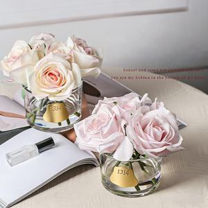 Diffuseur de parfum avec des roses artificielles et un vase en verre, décoration élégante pour la maison, cadeau d'aromathérapie pour la Saint-Valentin - Product Image 3