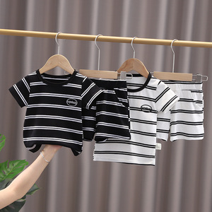 Ensemble short et t-shirt rayé à manches courtes pour bébés garçons et filles, 100 % coton, <span class=keywords><strong>tenue</strong></span> décontractée d'été, vêtements 2 pièces pour enfants, vente en gros - Product Image 1