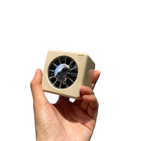 Ventilateur de bureau géométrique carré, mini ventilateur portable à accrocher à la taille, ventilateur USB silencieux à 3 vitesses intégré, design empilable type blocs de construction musicaux