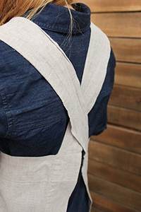 ผ้ากันเปื้อนสไตล์ญี่ปุ่นแบบไขว้ ไม่ต้องผูก  สีธรรมชาติ  พร้อมกระเป๋าสองข้าง - Product Image 2