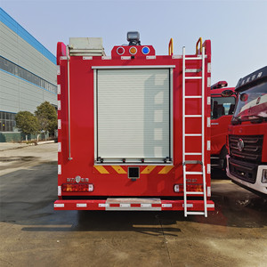 <span class=keywords><strong>Camion</strong></span> de sauvetage incendie et eau-mousse HOWO double cabine 12 tonnes, neuf, livraison directe usine |   <span class=keywords><strong>Camion</strong></span> diesel 4x2 avec réservoir de 7001-10000L - Product Image 5