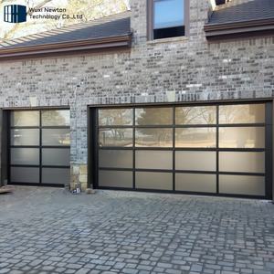 NEWTON Portes <span class=keywords><strong>de</strong></span> <span class=keywords><strong>garage</strong></span> sectionnelles verticales en verre trempé noir givré en aluminium inclinable - Product Image 3