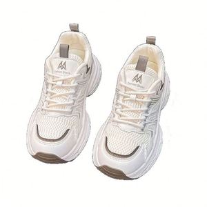 Baskets Chunky Tendance pour Femmes, Légères avec Semelle Épaisse, Polyvalentes, Décontractées, Petites Chaussures de Course Blanches - Product Image 3