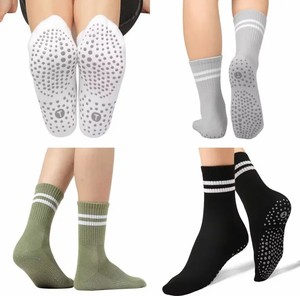 Tùy Chỉnh Cotton Crew Yoga Vớ Chống-Trượt Phòng Tập Thể Dục Đệm Đầy Màu Sắc In Logo Cuff Dưới Grip Dệt Kim Tập Thể Dục Pilates Vớ - Product Image 2