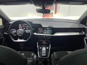 รถยนต์ออดี้ <span class=keywords><strong>A3</strong></span> สปอร์ตแบ็ค ปี 2022 เครื่องยนต์ 1.4 TFSI 35 รุ่น Attraction ผลิตในจีน ไม่มีประวัติอุบัติเหตุ สีเดิม ขายดี รถยนต์ใช้น้ำมัน ราคาถูก รถมือสองราคาประหยัด - Product Image 6