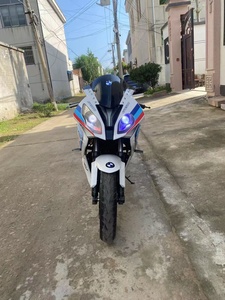 <span class=keywords><strong>Moto</strong></span> à essence d'occasion BMW1 Double-R avec <span class=keywords><strong>moteur</strong></span> de 250 cm3, modèle sportif, vitesse maximale supérieure à 180 km/h - Product Image 2