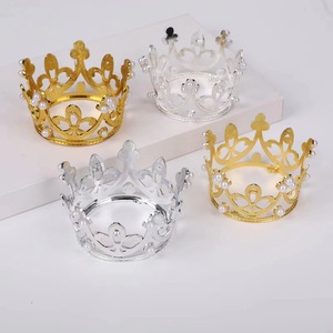 En plastique Mini <span class=keywords><strong>Couronne</strong></span> Gâteau Perle Diadème Princesse Topper Enfants Ornement De Cheveux Pour La Décoration De Fête D'anniversaire De Mariage - Product Image 1
