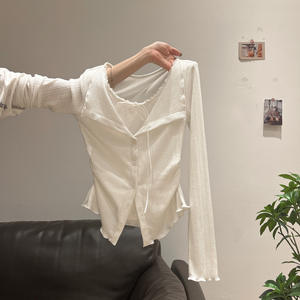 Camiseta de Manga Larga para Mujer, Blanca, Poliéster/Algodón, Estilo Vintage, Secado Rápido, Patrón 3D, Cuello en V con Botones, Tejido, para Uso Diario - Product Image 1