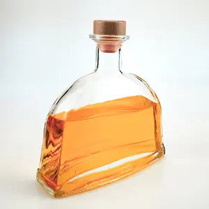 Bouteille de vin personnalisée en verre de luxe de 750 ml avec bouchon pour whisky et <span class=keywords><strong>vodka</strong></span> en gros - Product Image 1