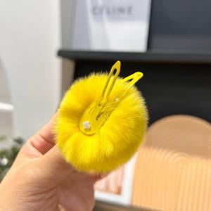 Grazioso accessorio per capelli laterali piccoli pompon Mini mollette per bambini forcine per capelli soffice fermaglio per capelli a sfera per frangia peli del bambino - Product Image 3