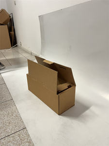 Boîtes de papier ondulé brun avec logo personnalisé de vente directe d'usine fabriquées en Italie avec un emballage de qualité supérieure - Product Image 2