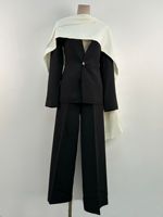 Ensemble deux pièces haut de gamme élégant avec boutons métalliques : Veste et pantalon fluide
