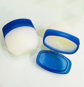 Venta directa de fábrica Personalizable 100mL Bálsamo labial hidratante en tarro Tamaño grande para cara y cuerpo Venta al por mayor Producto sin logotipo - Product Image 5