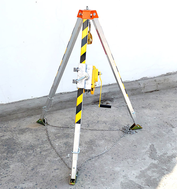 CE Certified Rescue Lifting Tripod 500kg Aluminum Safety Tripod with Steel Wire Fall Arrest System for Industrial Rescue