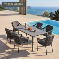 Ensemble de table et de chaises de salle à manger d'extérieur de luxe moderne, meubles de salle à manger en aluminium et corde pour hôtel, complexe hôtelier, villa, jardin