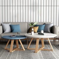 Kleines modernes Sofa Wohnzimmer im nordischen Stil Rundes Luxus-Seiten bett Couch tisch Holz Großhandel