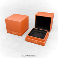 Boîte extérieure en carton d'emballage cadeau de la Saint-Valentin Boîte en cuir à lumière LED Boîte de mariage en plastique pour coupleurs de luxe