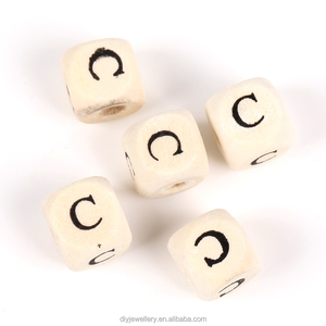 100 pièces 10mm lettre naturelle Alphabet Hemu carré <span class=keywords><strong>en</strong></span> <span class=keywords><strong>bois</strong></span> <span class=keywords><strong>perles</strong></span> <span class=keywords><strong>en</strong></span> vrac pour la fabrication de bijoux résultats bricolage chapelet Bracelet accessoires - Product Image 5