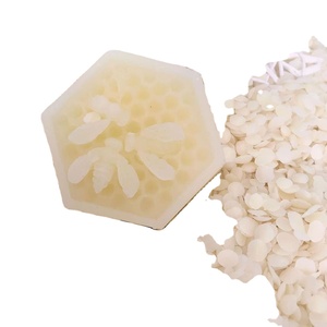Cire d'abeille naturelle de bonne qualité, blanche et jaune, utilisée pour les bougies, les pastilles de cire d'abeille, les baumes à lèvres, les soins corporels - Product Image 5