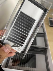 Extensiones de Pestañas de Volumen Extremo de Fácil Aplicación (0.03, 0.05, 0.07mm) con Efecto Abanico Rápido, Marca Privada, Negro Mate, Pestañas Veganas de Apertura Automática - Product Image 5