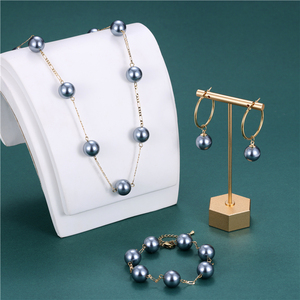 Set di Gioielli con <span class=keywords><strong>Orecchini</strong></span> a Goccia di Perle da 14mm, Collana e Bracciali di Perle Vere Placcati <span class=keywords><strong>in</strong></span> Oro 14k per Donna - Product Image 4