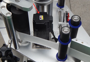 Equipo de Etiquetado Eléctrico de Precisión para Botellas Cilíndricas en Forma de Cono de Vidrio, Posicionamiento Estable de Tres Puntos, Alta Precisión - Product Image 2