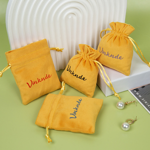 Pochette à bijoux en velours jaune 7x9cm avec cordon de serrage, sac à maquillage, housse anti-poussière douce - Product Image 1